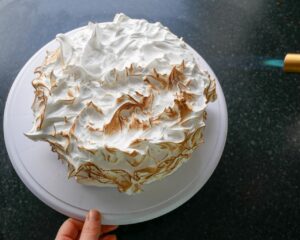 gateau rhubarbe meringue nigella lawson